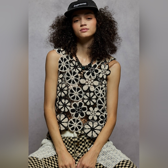 POL Tops - #1225 POL Nightfall Wildflower Crochet Tank